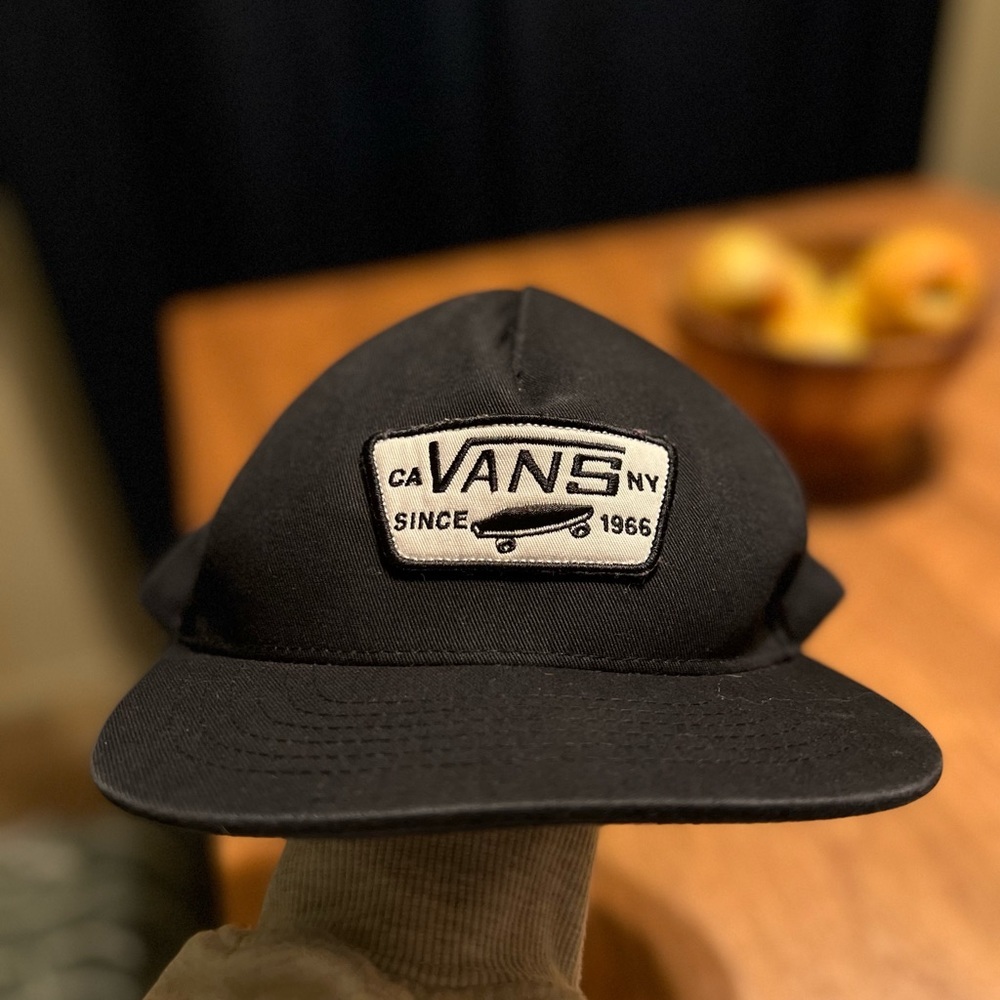 Vans staple cap